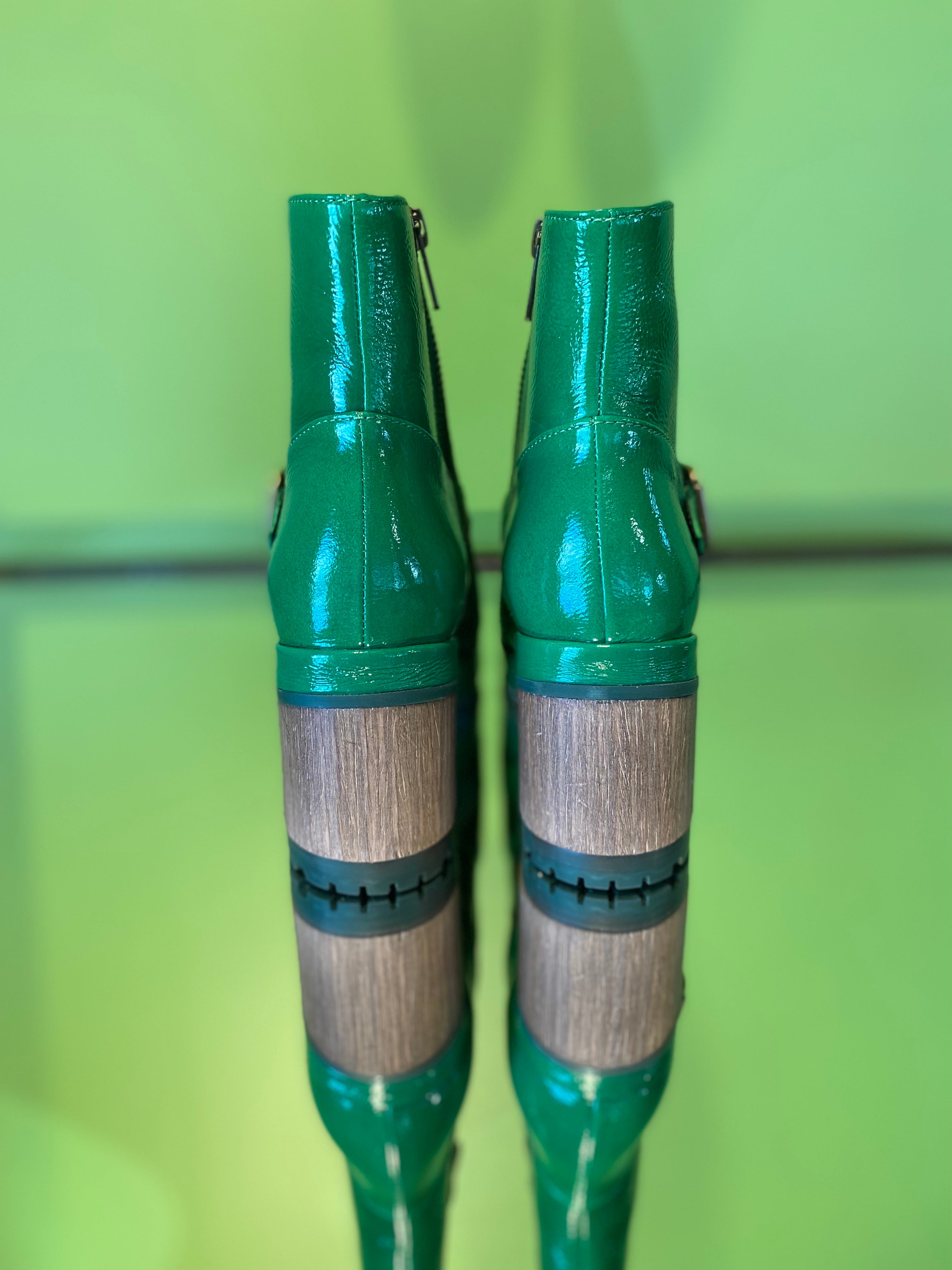 KR1801 Green patent