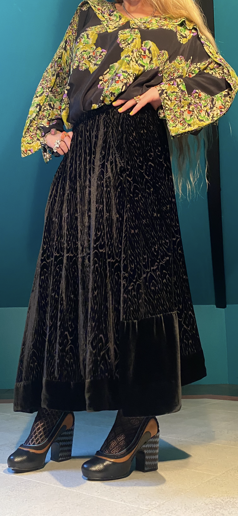 AMARA skirt- Silk velvet black