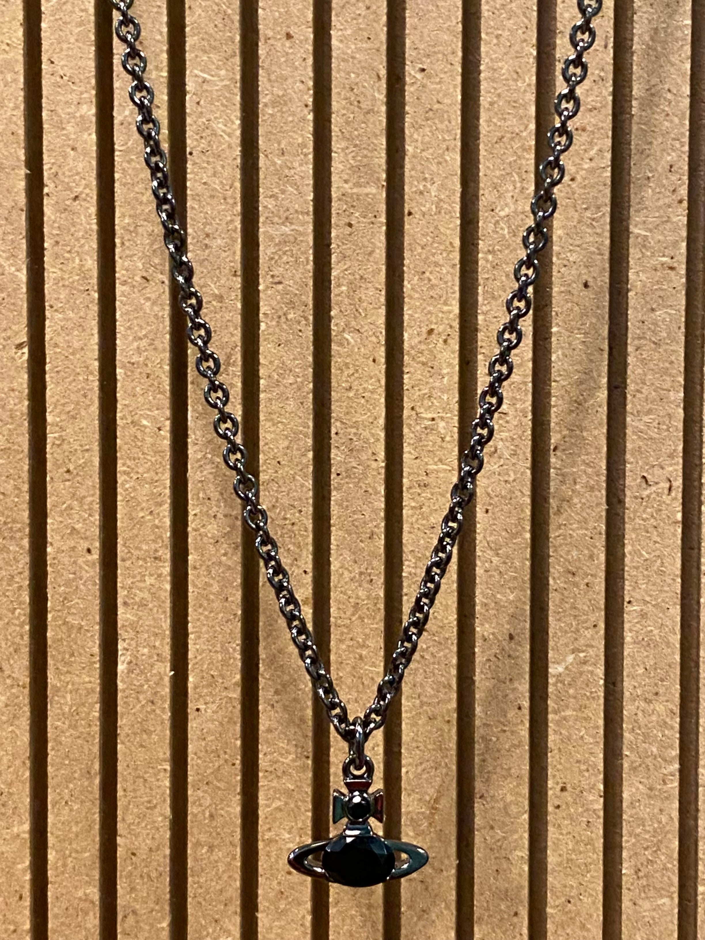 Man Allie Pendant ruthenium