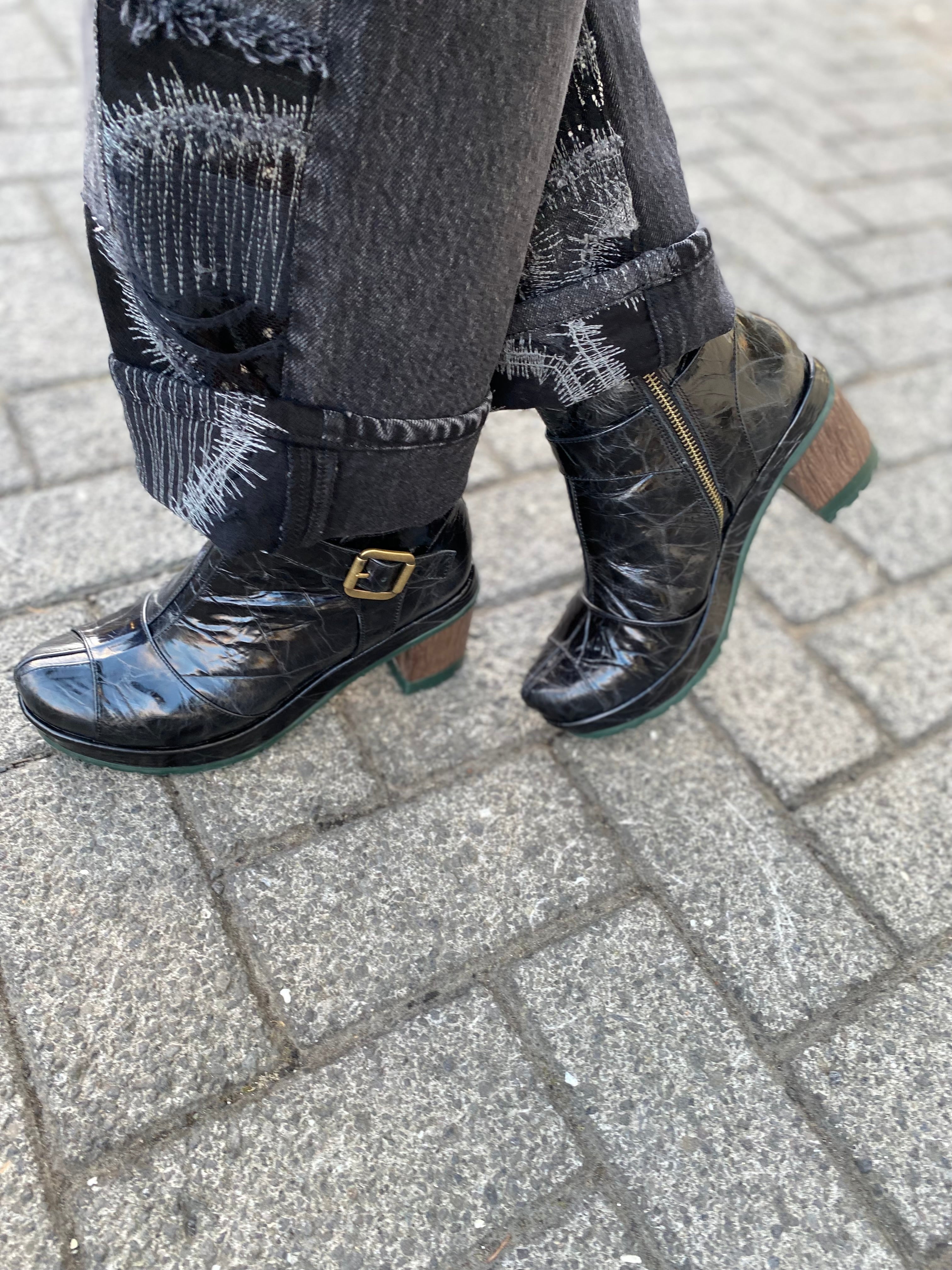 KR1904 black