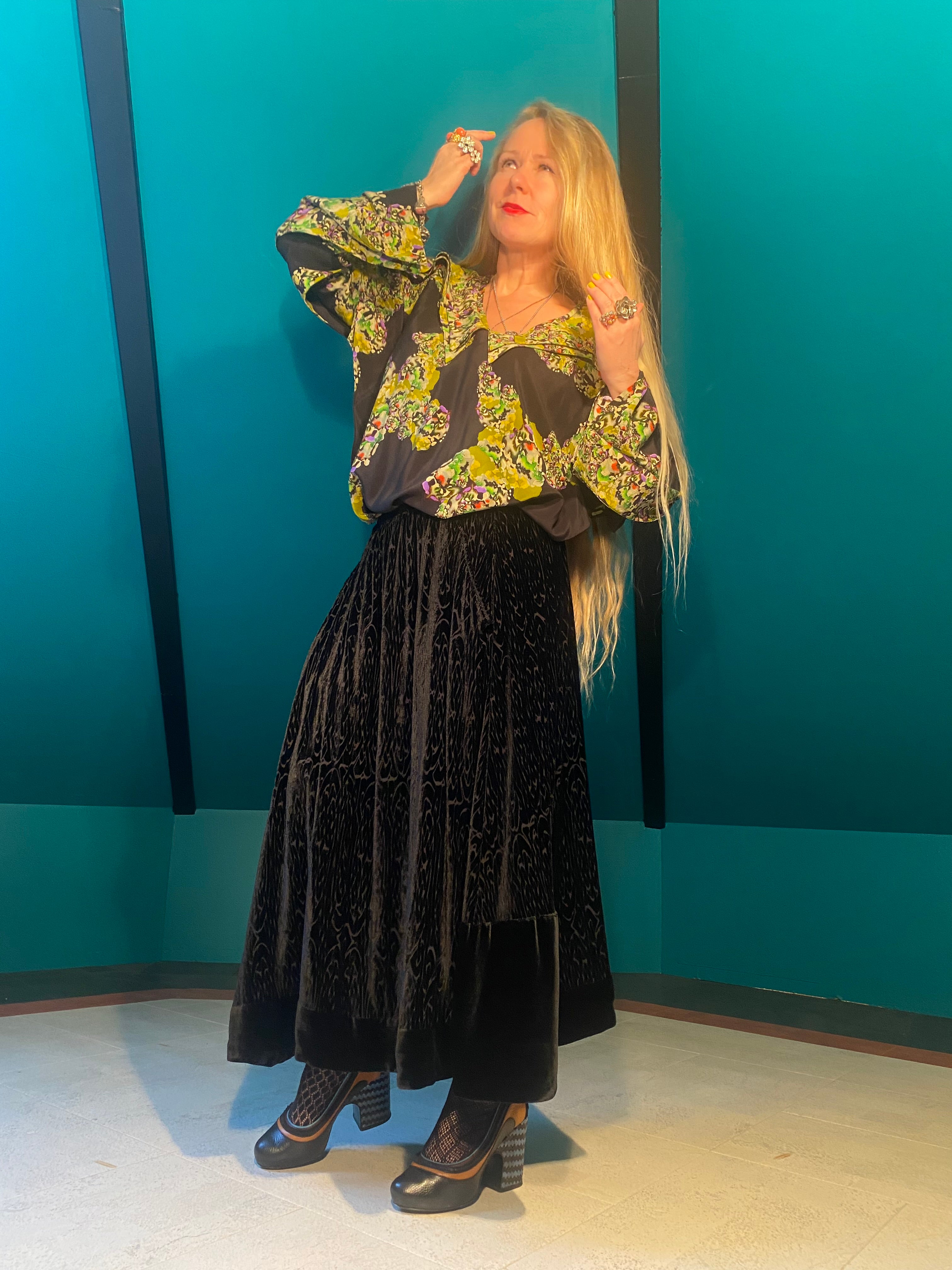 AMARA skirt- Silk velvet black