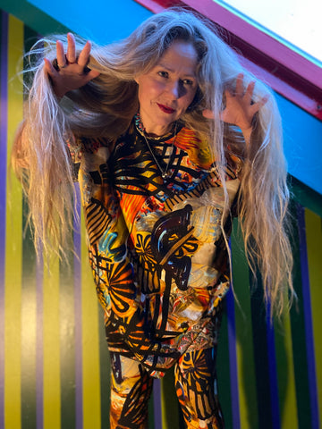 BIG Tee Burst of Joy