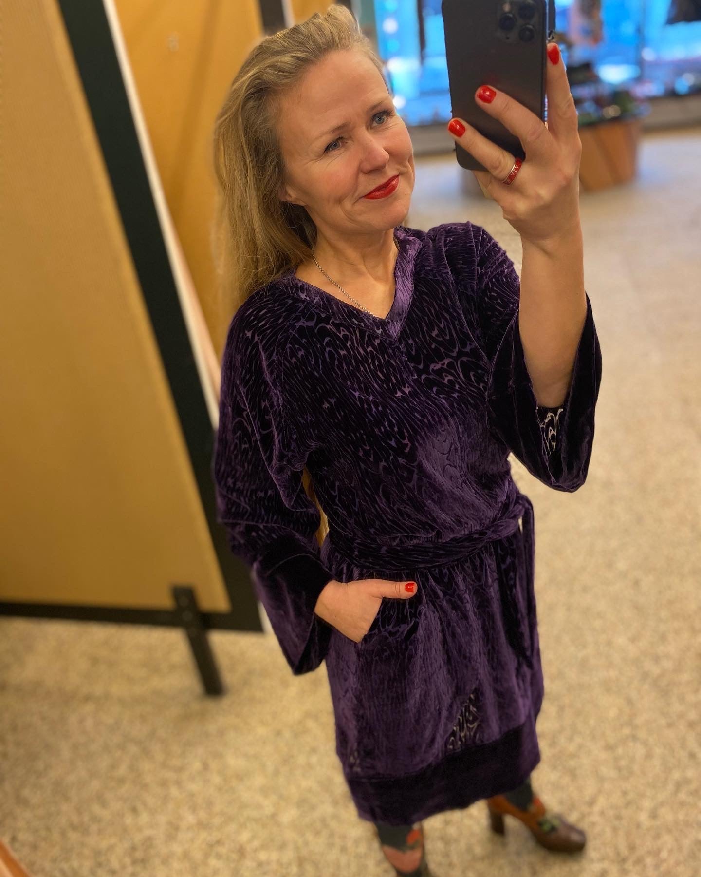 MAYA dress - The power of purple