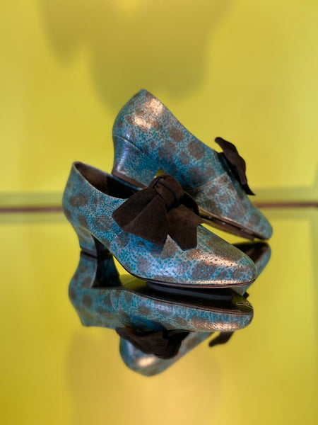 KR BOW SHOE opt. 5 Icelandic Wolffish leather