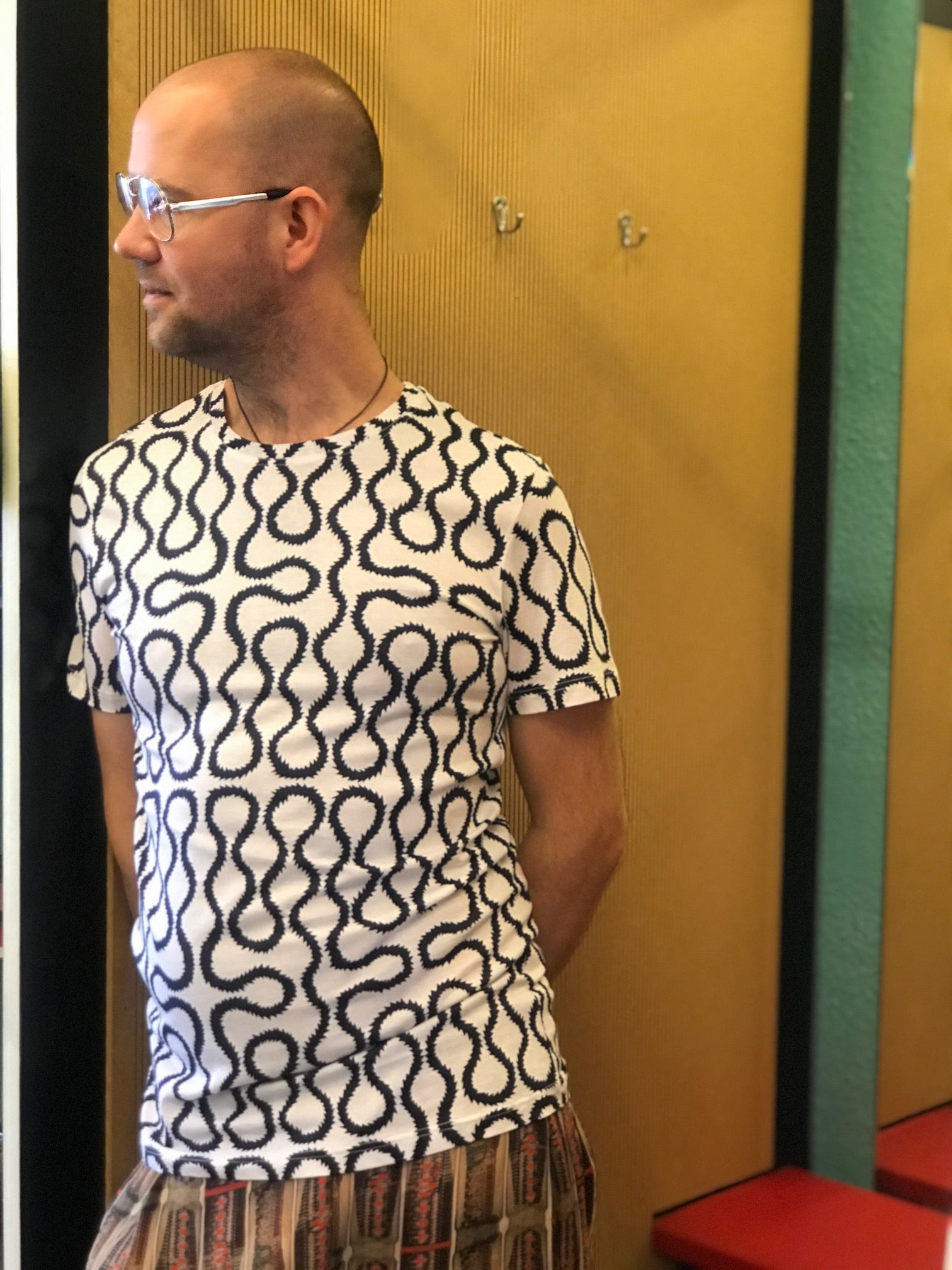 SQUIGGLE JERSEY TEE - White/Blue