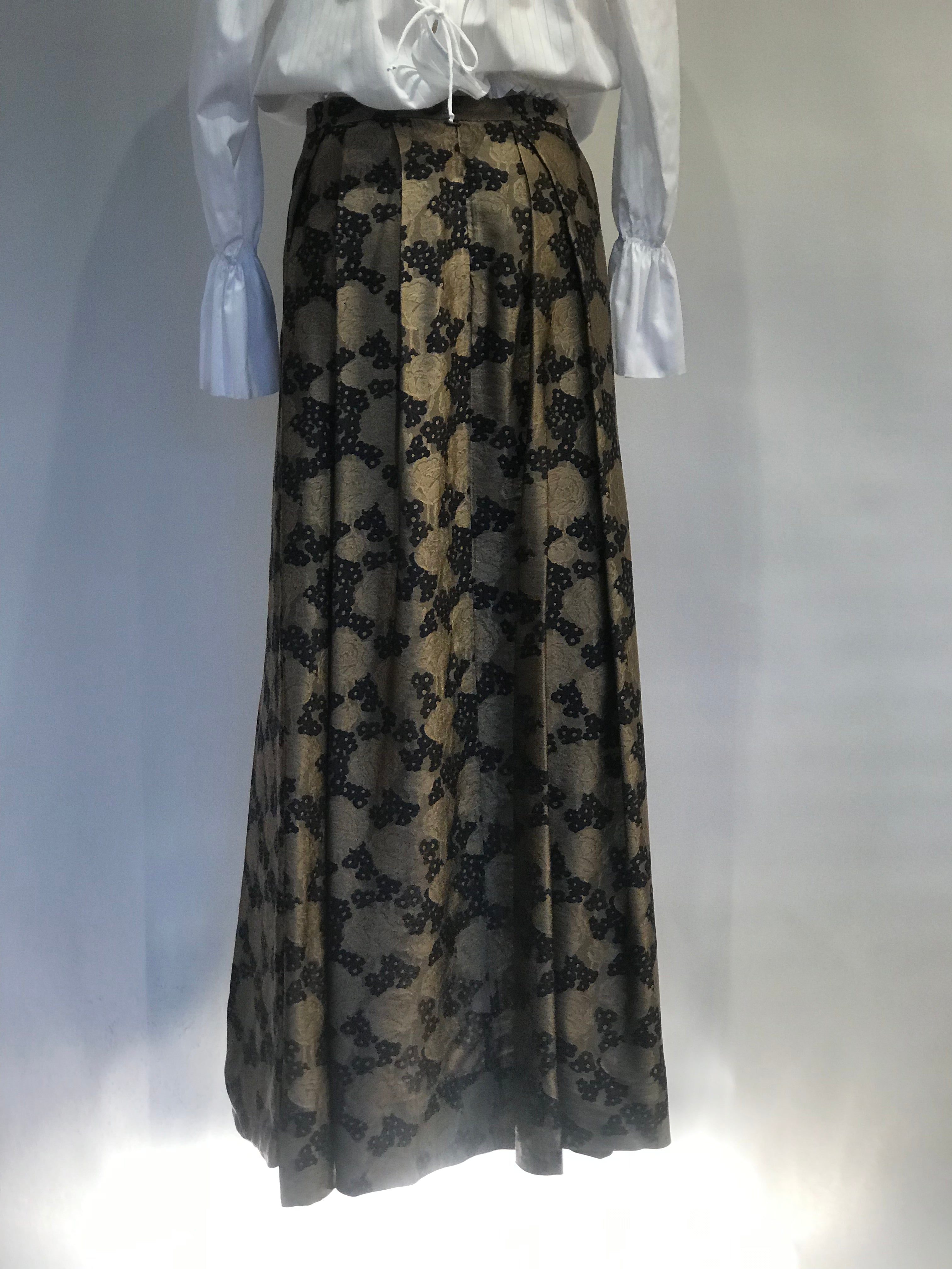 Long Adamant Skirt Beige/Blue