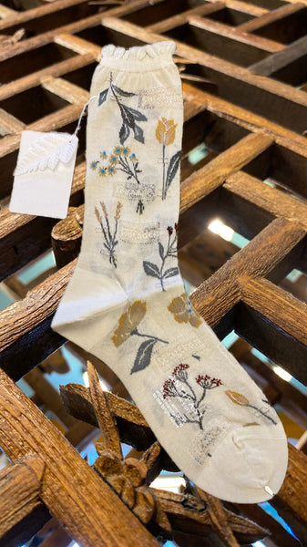 ANTIPAST Pressed Flowers Ivory