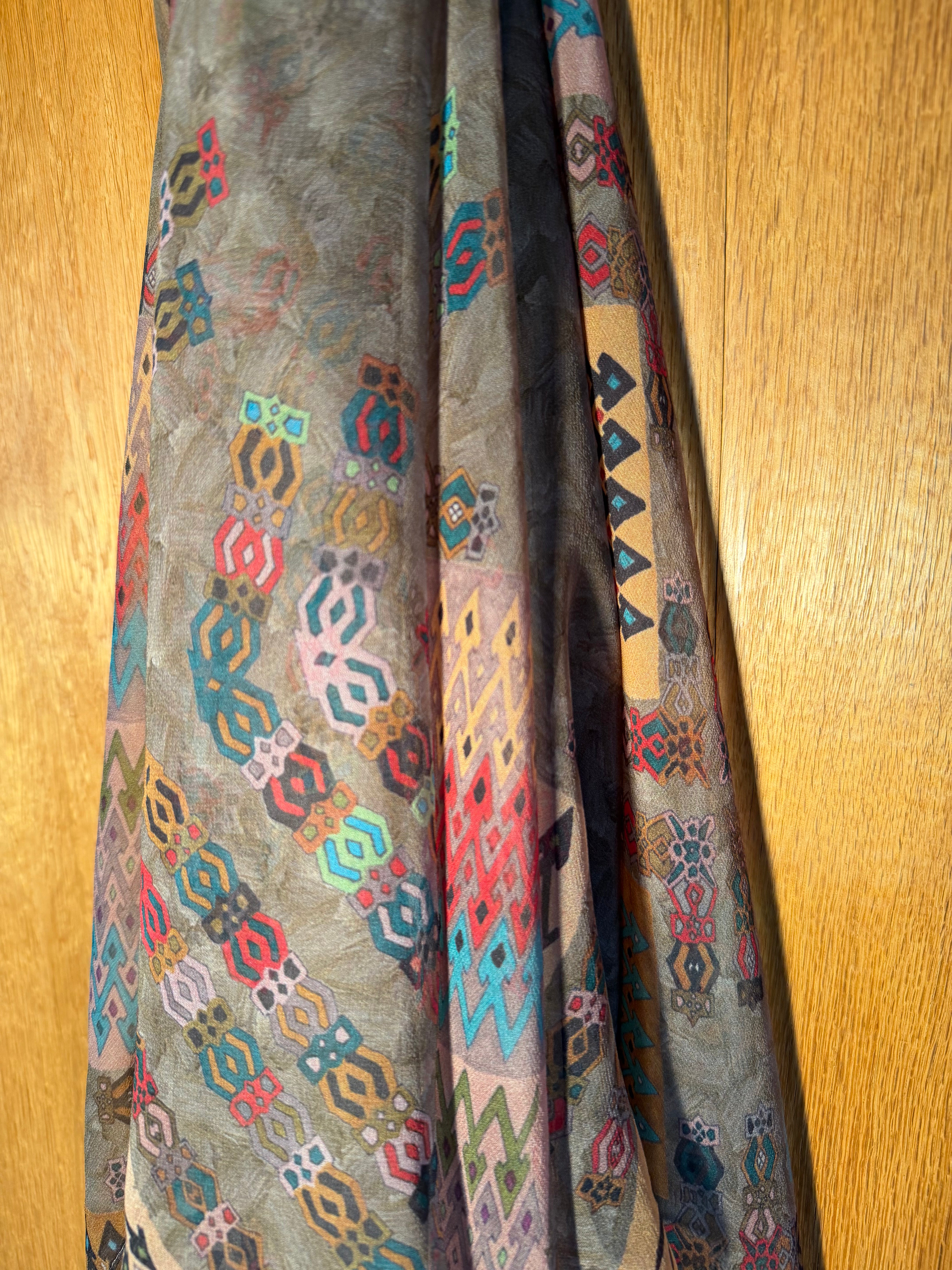 Scarf - Harly Light 140x140