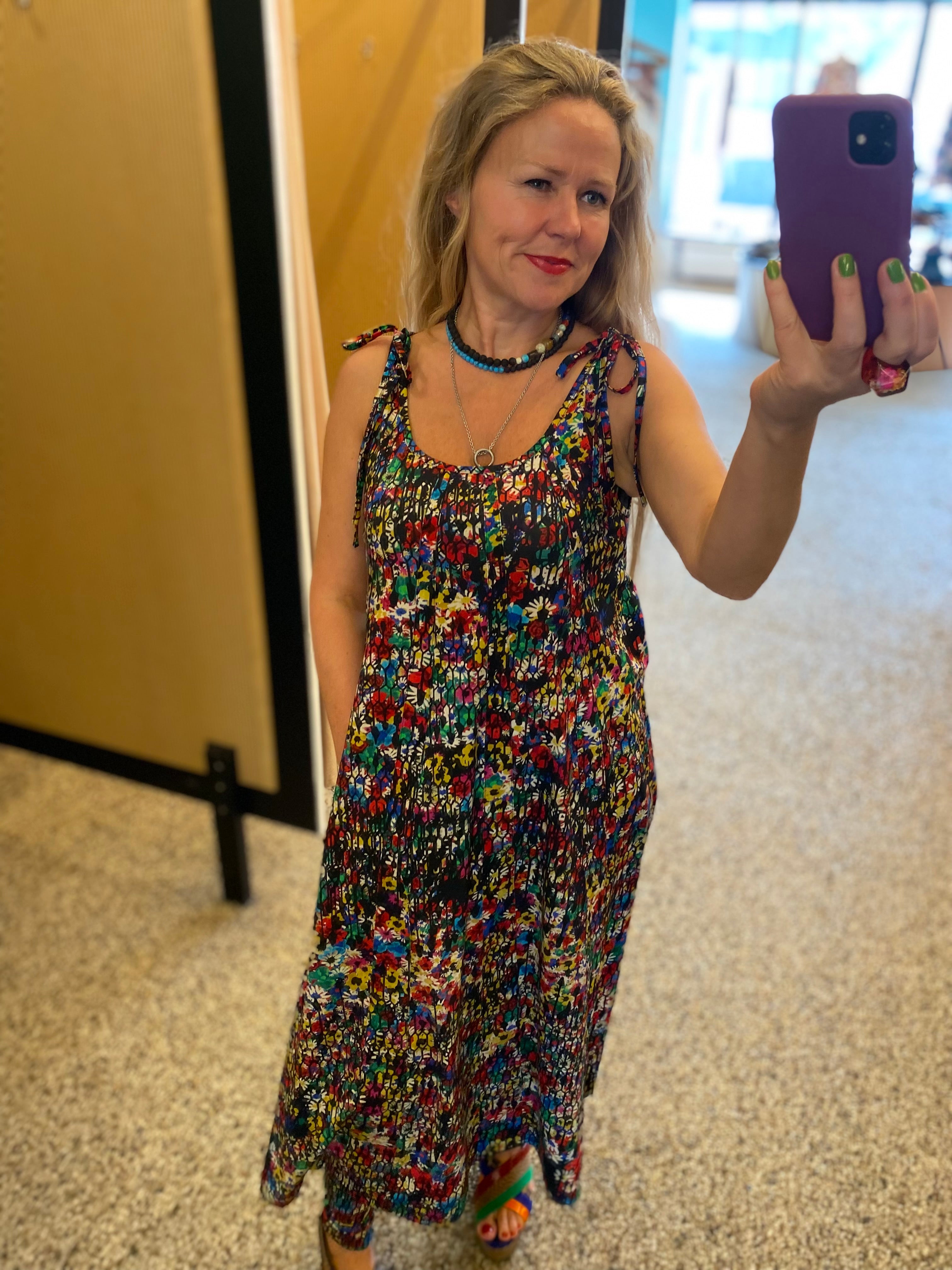 BARBRA Dress - Þegar dimma tekur