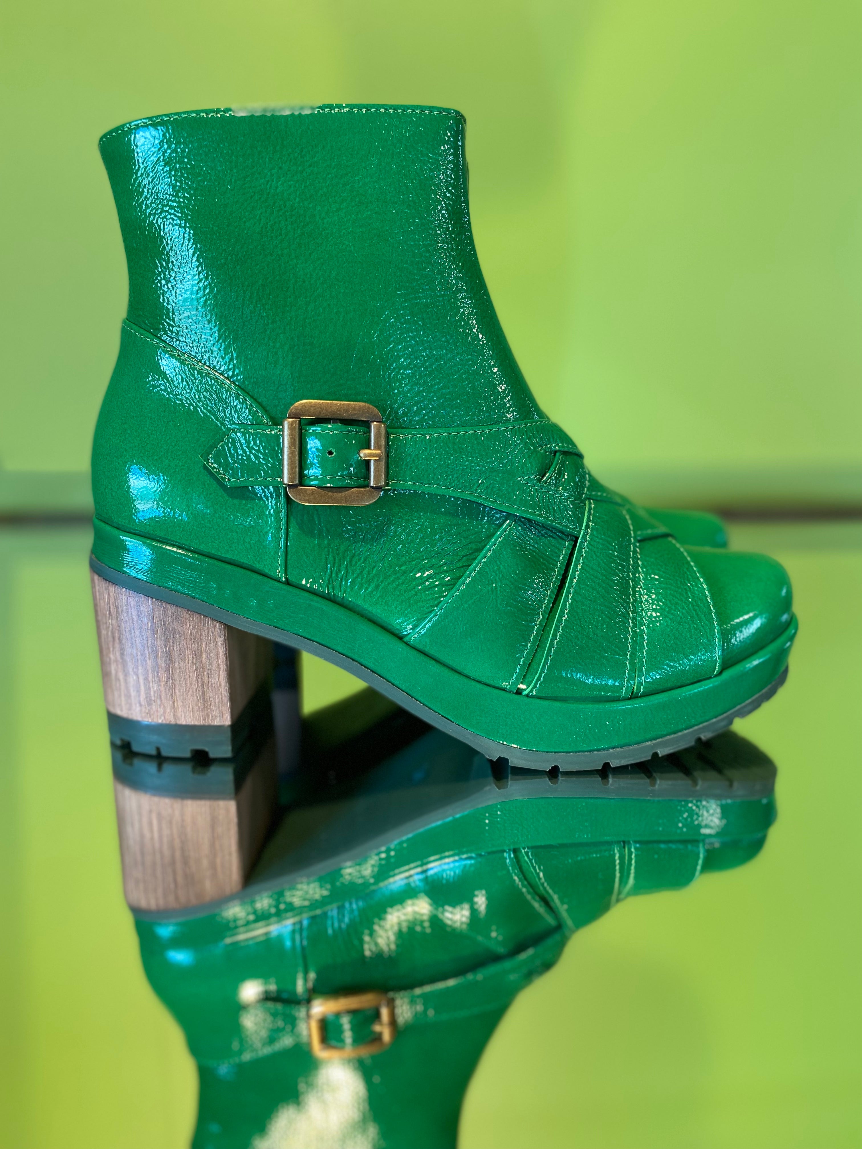 KR1801 Green patent