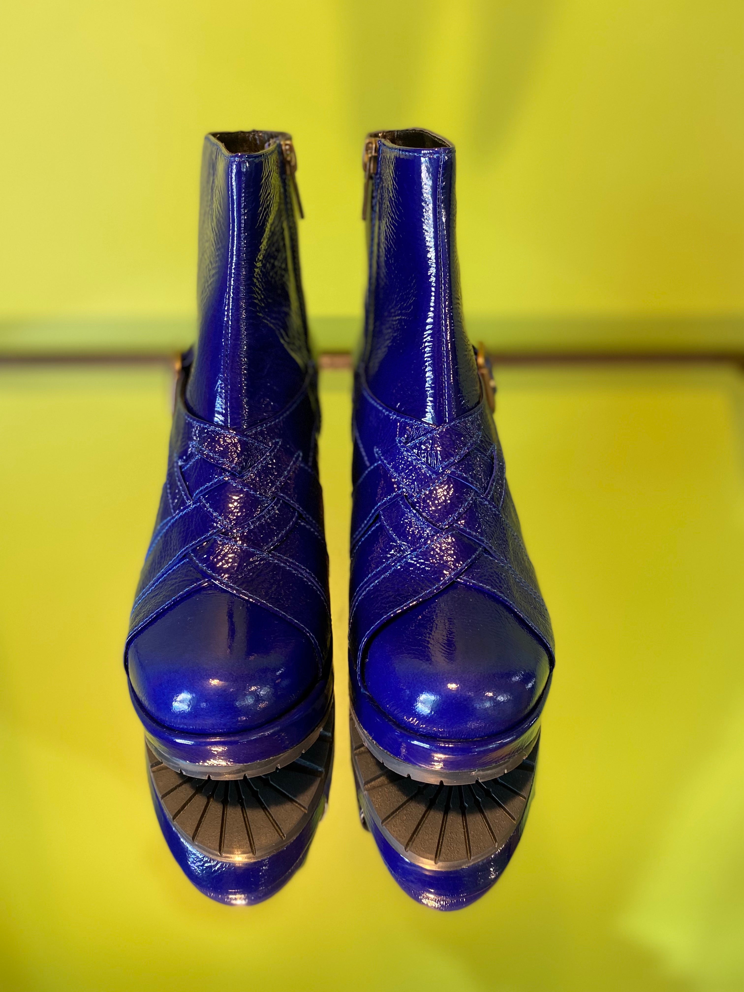 KR1801 Blue patent