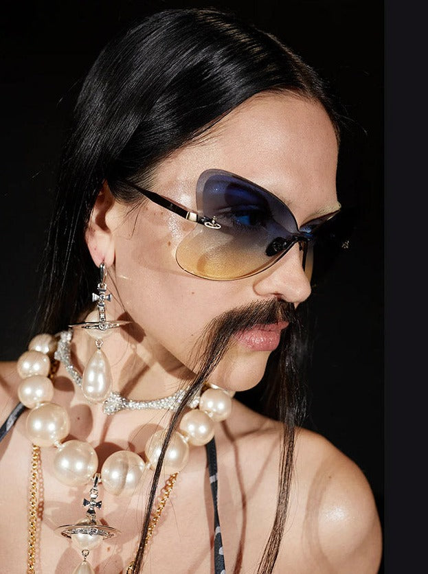 Zephyr Sunglasses in BLACK | Vivienne Westwood®