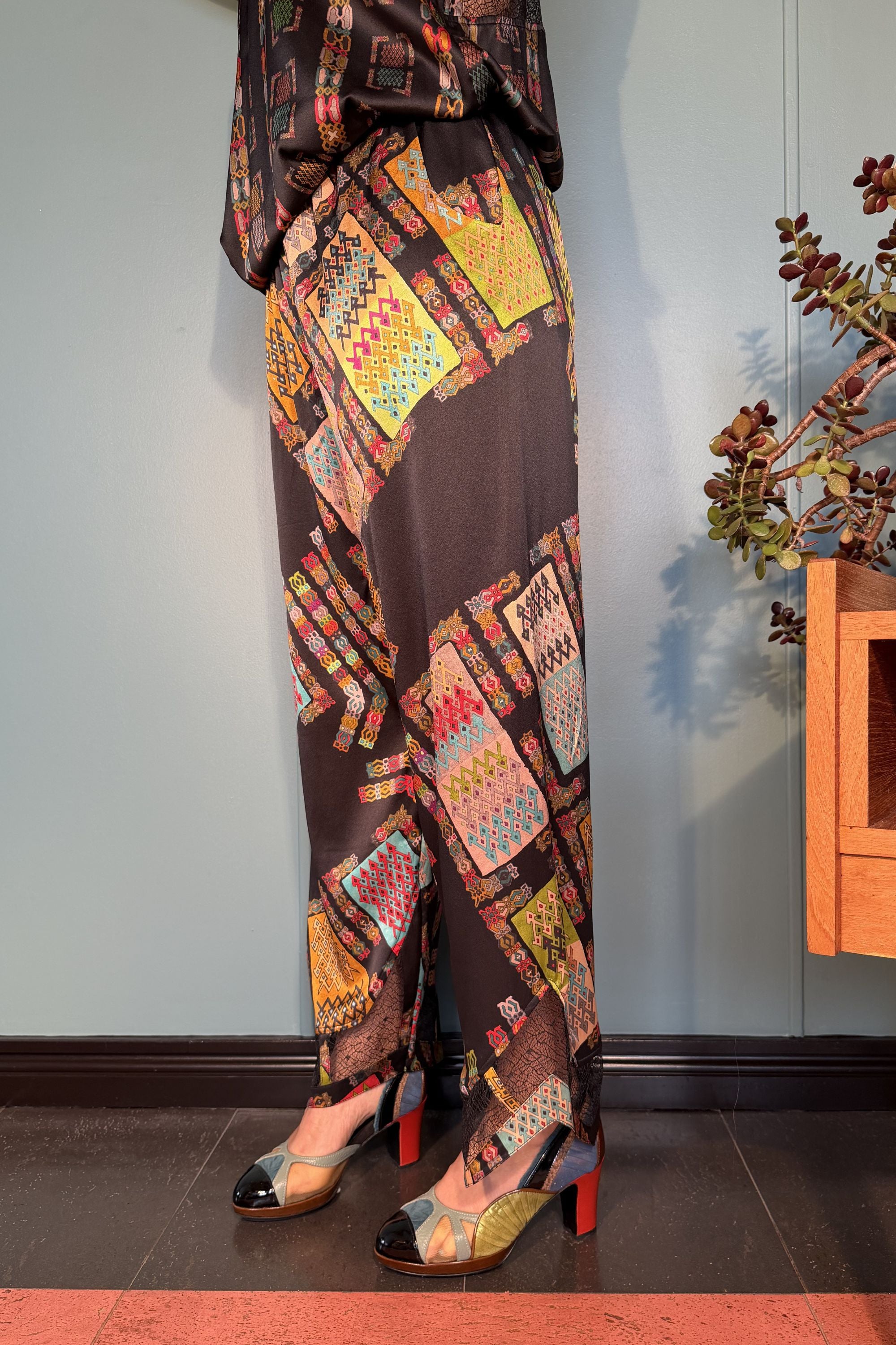 Kron by Kronkron Zahara silk trousers in Harly Black print, side view