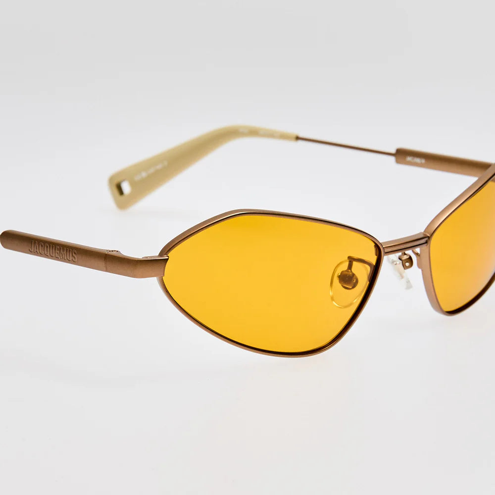 Jacquemus Bambino Sunglasses – Matt Putty and Amber