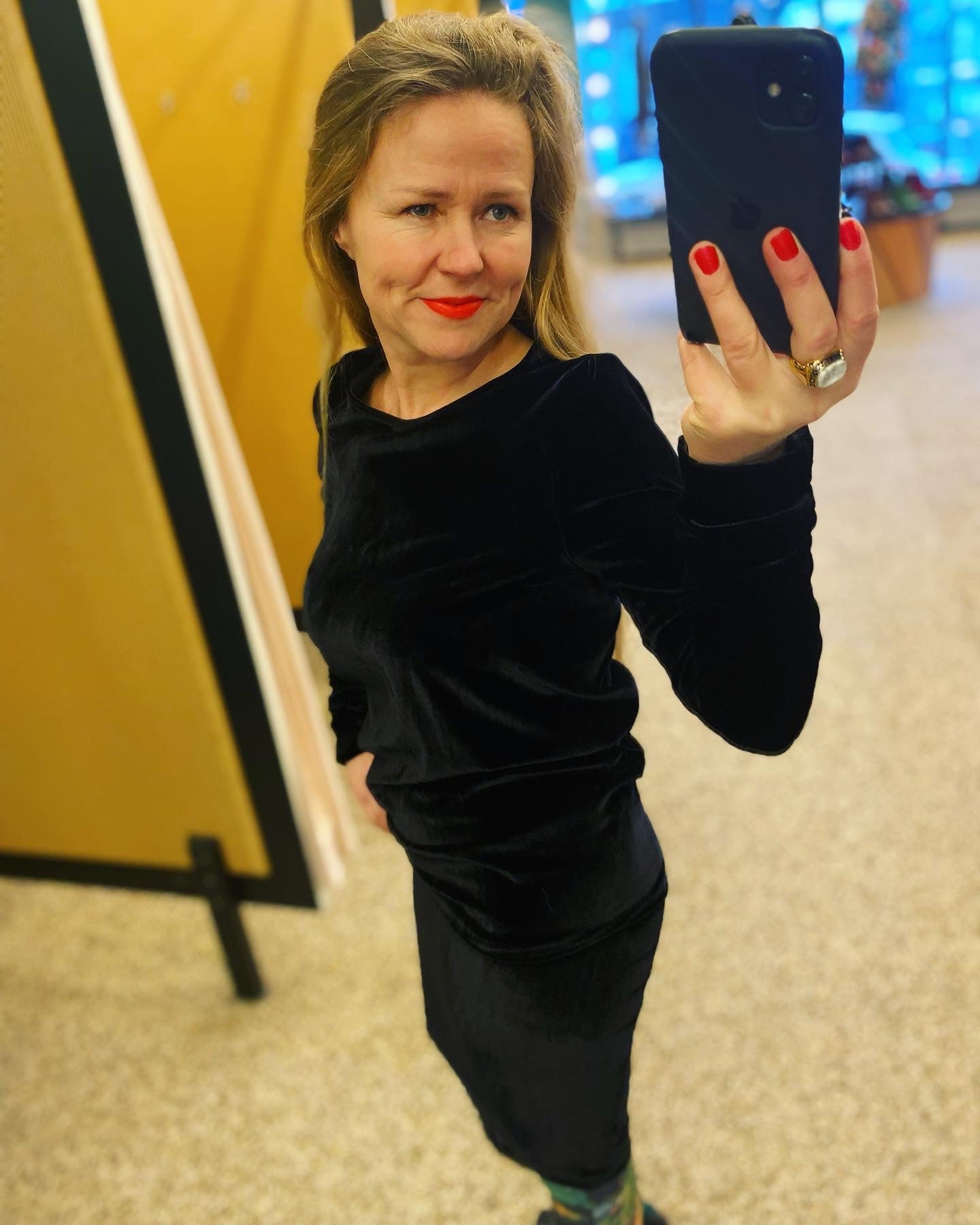 SERENA dress BLACK- velvet version