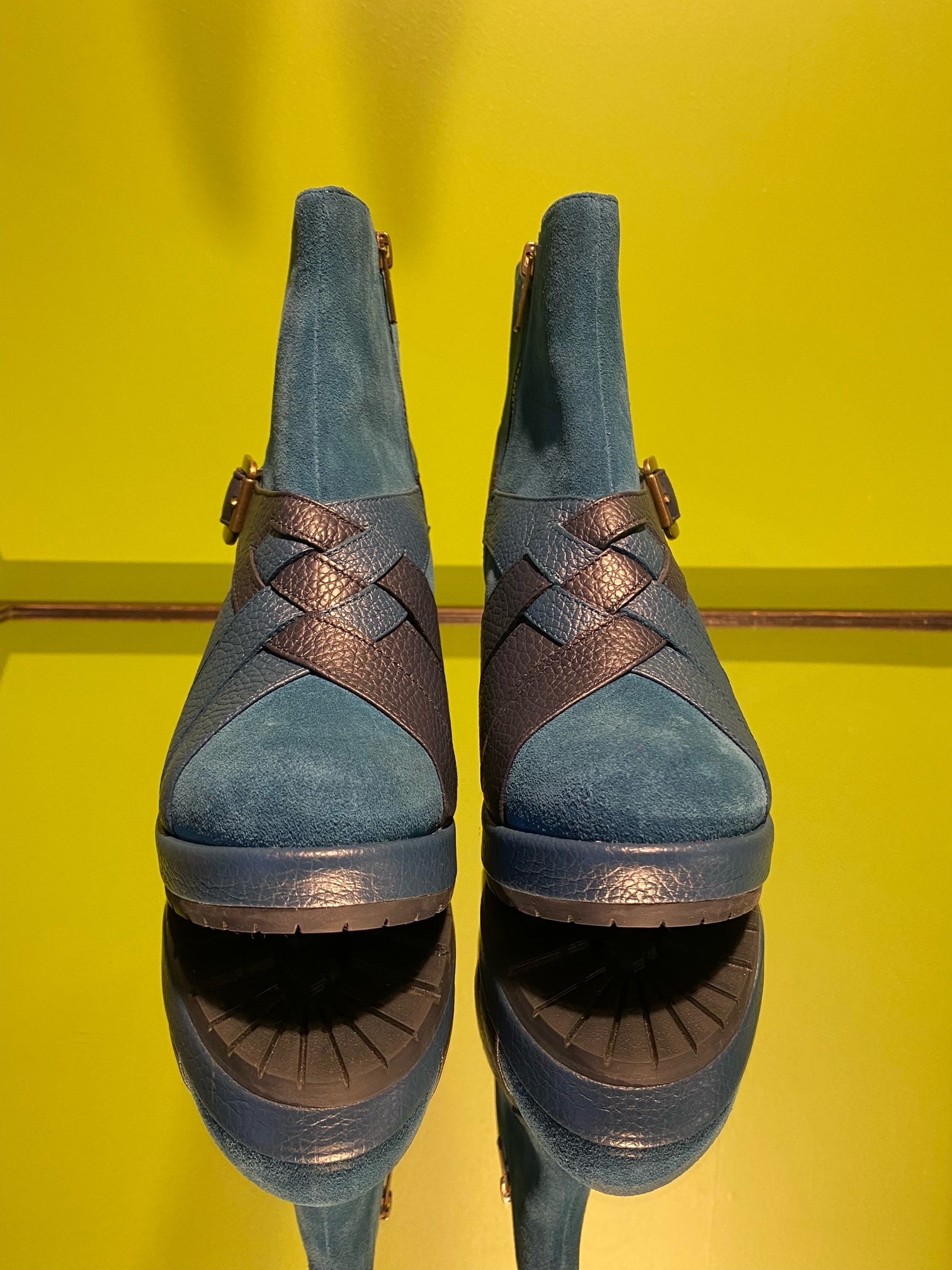 KR1801 opt.4 BLUE rubber sole